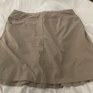 NWT N VO golf skirt size M